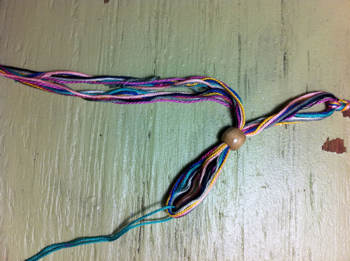 DIY FISHTAIL FRIENDSHIP (BRACELET)